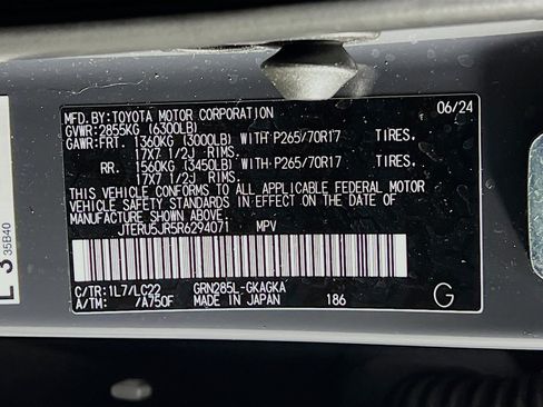 Certified 2024 Toyota 4Runner TRD Off-Road Premium w/ Off Road Premium Plus Package AWD/4WD image 29
