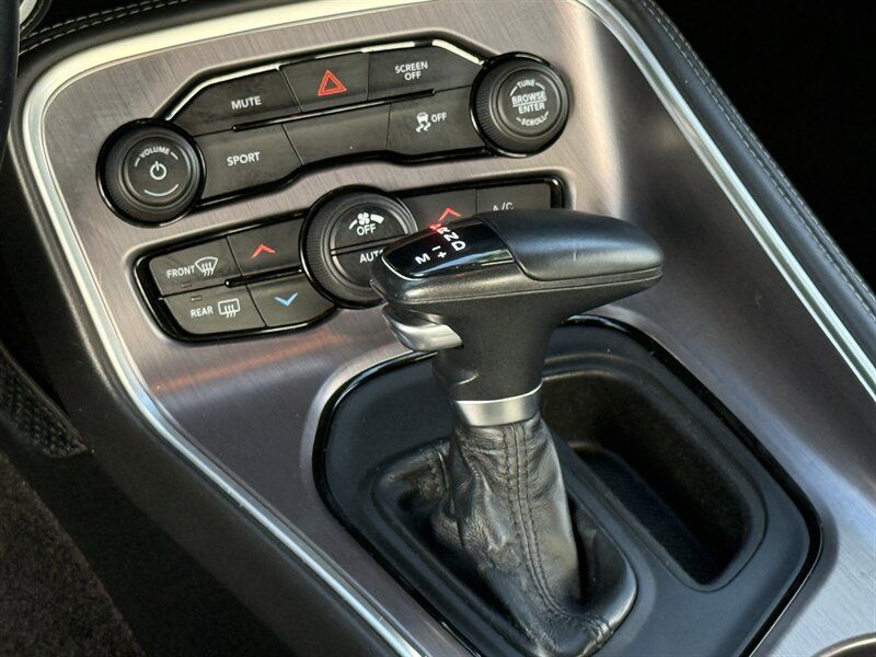 Used 2017 Dodge Challenger SXT RWD image 15