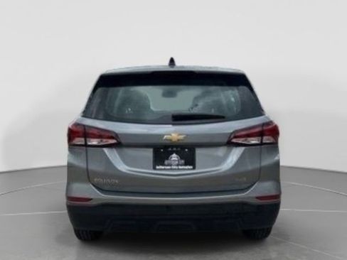 Used 2023 Chevrolet Equinox LS AWD/4WD image 6