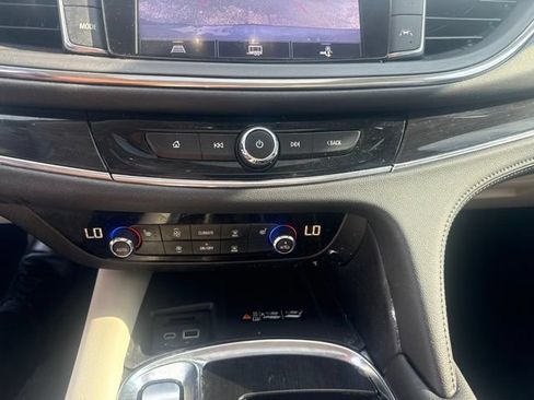 Used 2024 Buick Enclave Essence w/ Experience Buick Package AWD/4WD image 11