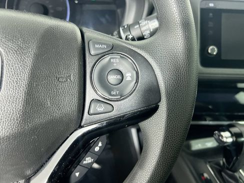 Used 2021 Honda HR-V EX image 17