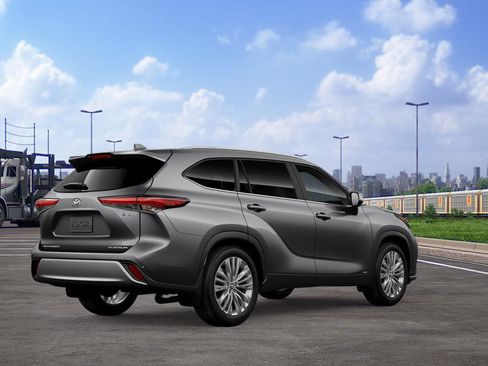 New 2026 Toyota Highlander Platinum image 12