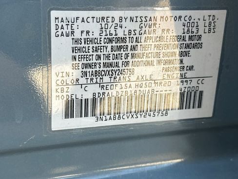 Used 2025 Nissan Sentra SV w/ SV Premium Package FWD image 29