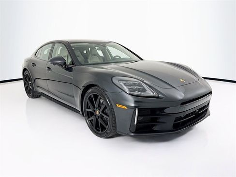 New 2026 Porsche Panamera 4 image 7