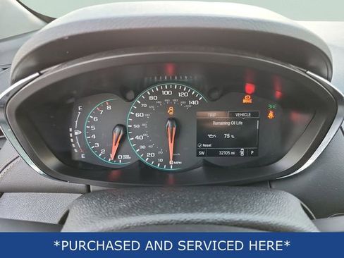 Used 2020 Chevrolet Trax LT w/ LT Convenience Package image 2