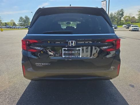 Certified 2026 Honda Odyssey EX-L image 16