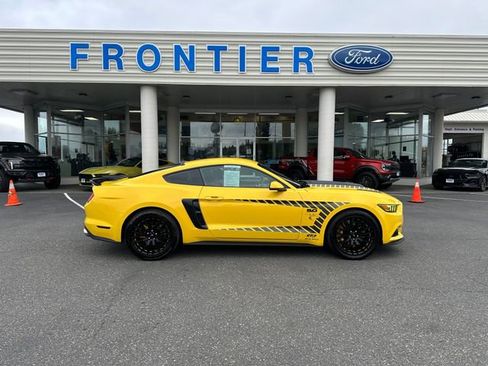 Used 2017 Ford Mustang GT Premium w/ GT Performance Package image 2