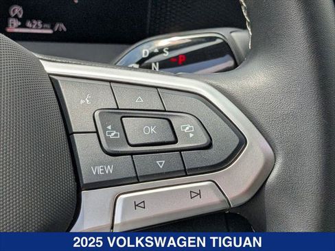 Certified 2025 Volkswagen Tiguan S w/ 18" Wheel Package AWD/4WD image 15