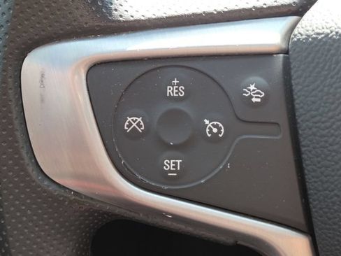 Used 2023 GMC Acadia SLE w/ Driver Convenience Package FWD image 32