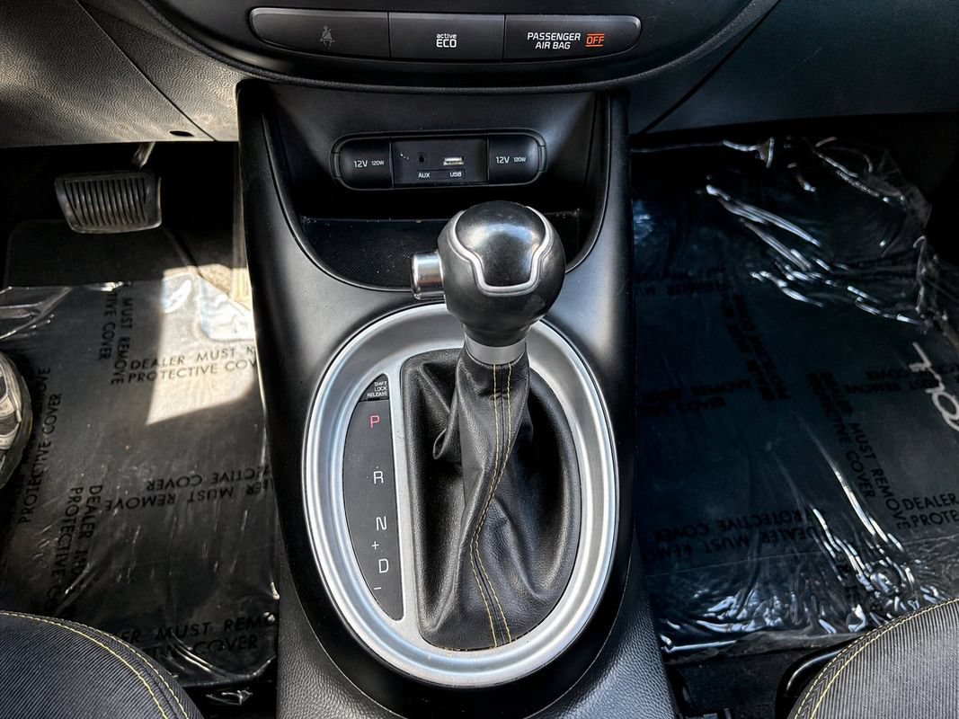 Used 2016 Kia Soul + FWD image 14