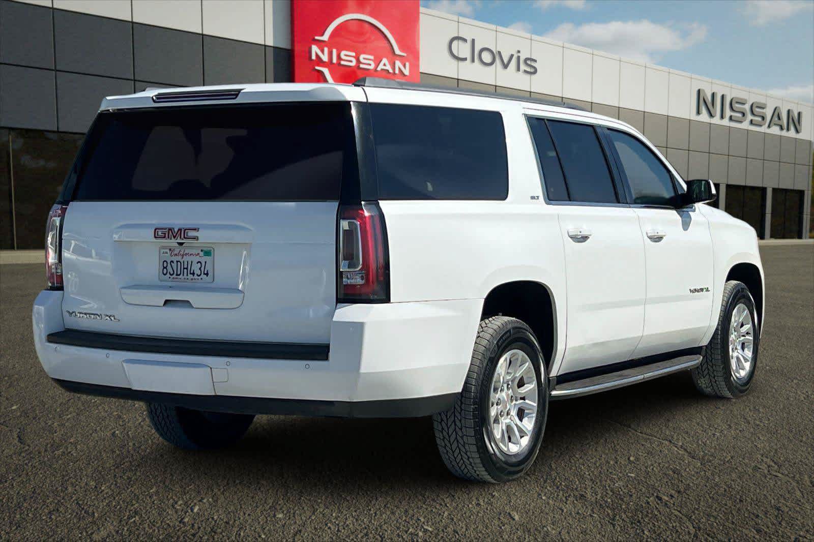 Used 2019 GMC Yukon XL SLT AWD/4WD image 3