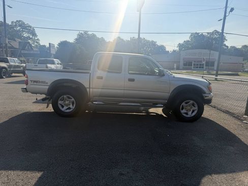 Used 2004 Toyota Tacoma PreRunner w/ Convenience Pkg RWD image 5