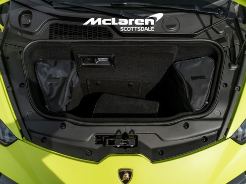 Used 2022 Lamborghini Huracan EVO image 36