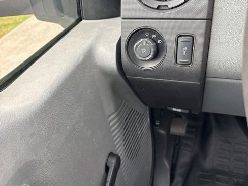 Used 2012 Ford F550 4x4 Regular Cab Super Duty w/ Payload Upgrade Pkg image 14