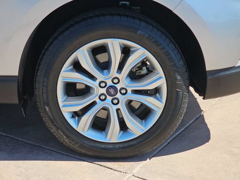 Used 2022 Ford Edge Titanium w/ Equipment Group 301A AWD/4WD image 38