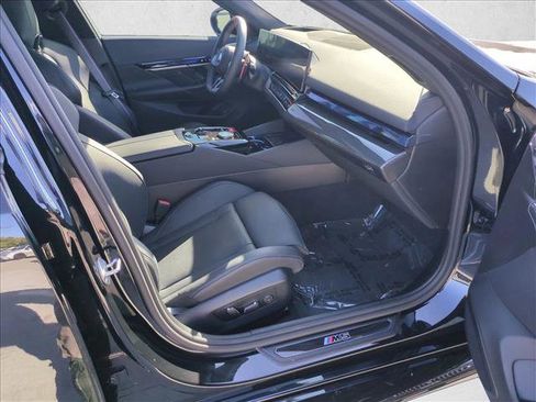 Used 2026 BMW M5 w/ Executive Package AWD/4WD image 22