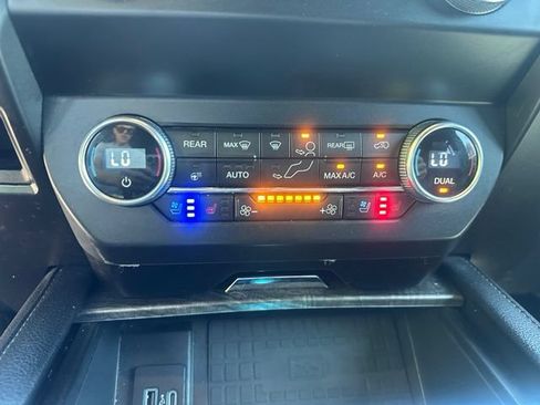 Used 2021 Ford Expedition Max Limited RWD image 23