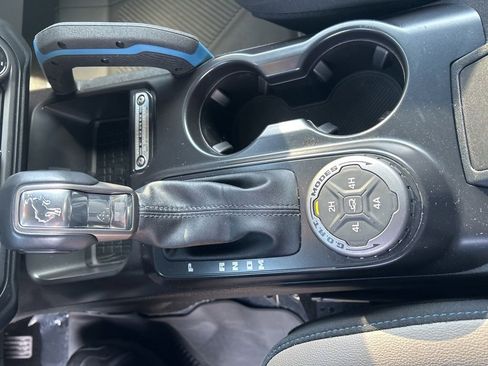 Used 2024 Ford Bronco Wildtrak image 20