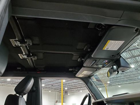 Used 2023 Ford Bronco Wildtrak AWD/4WD image 16