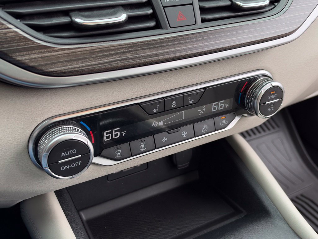Used 2019 Nissan Altima 2.5 SL FWD image 16