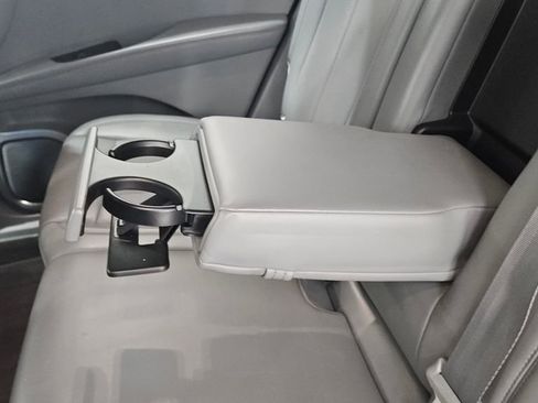 Used 2019 Lincoln Nautilus Reserve image 12