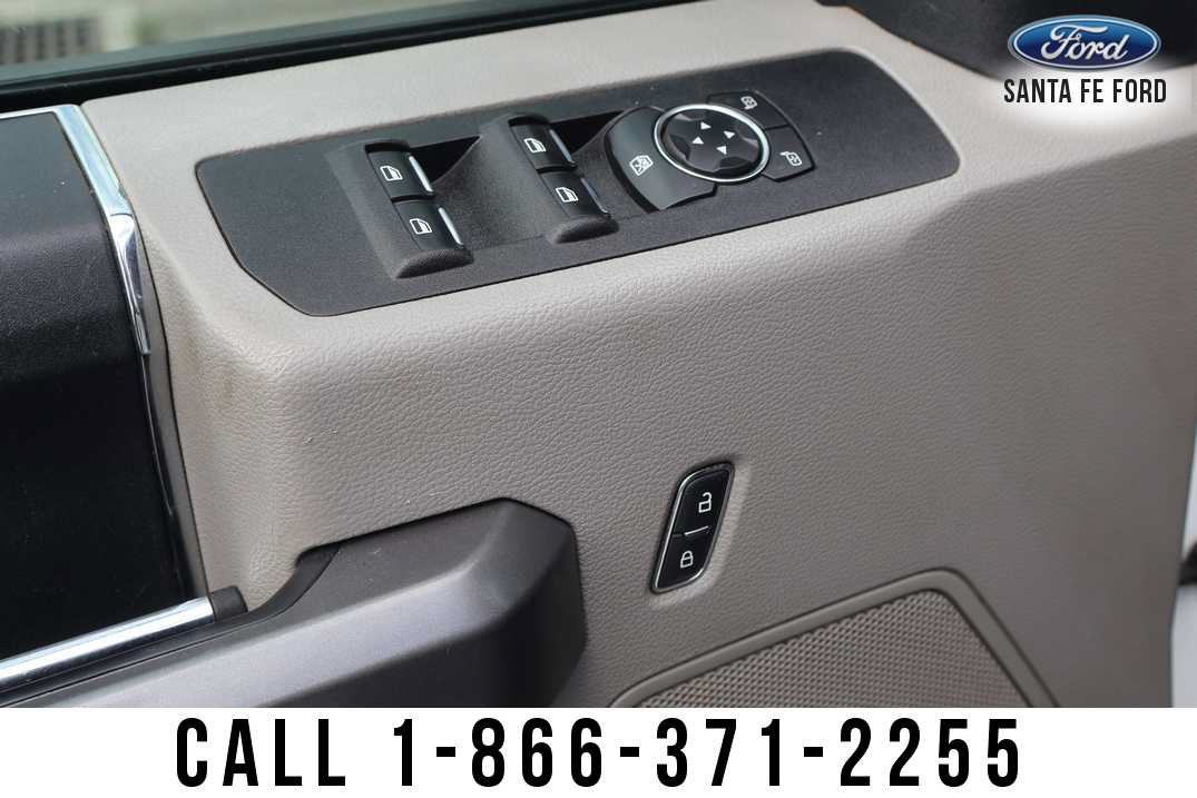 Used 2020 Ford F250 XLT w/ FX4 Off-Road Package AWD/4WD image 14