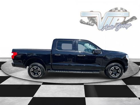 Used 2023 Ford F150 Lightning XLT AWD/4WD image 5