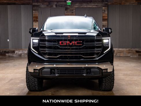 Used 2024 GMC Sierra 1500 SLT w/ SLT Premium Plus Package image 4
