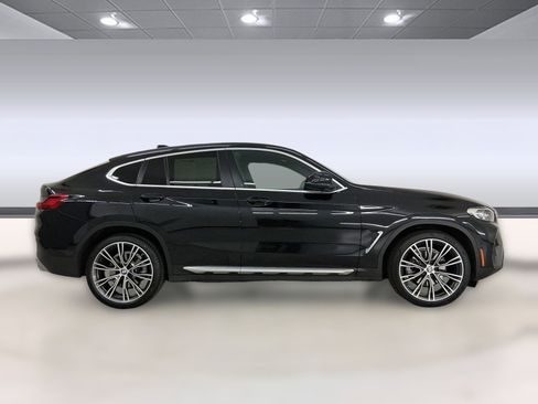 Used 2022 BMW X4 xDrive30i w/ Parking Assistance Package image 8