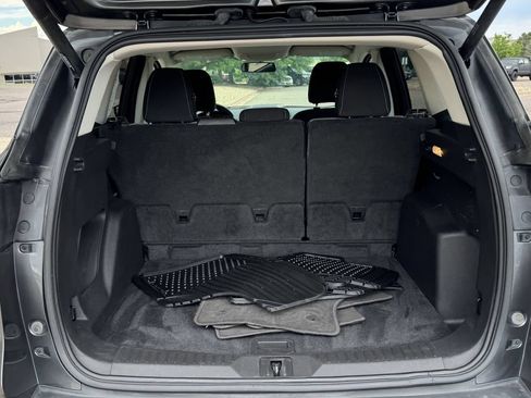 Used 2015 Ford Escape SE w/ Equipment Group 201A AWD/4WD image 9