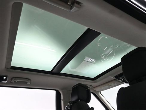 Used 2021 Land Rover Range Rover P525 Westminster Edition LWB image 21