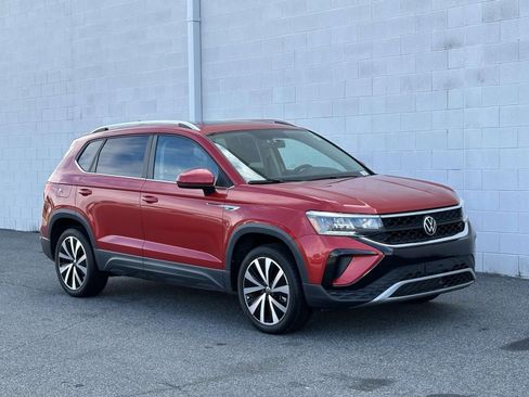Used 2022 Volkswagen Taos SE image 8