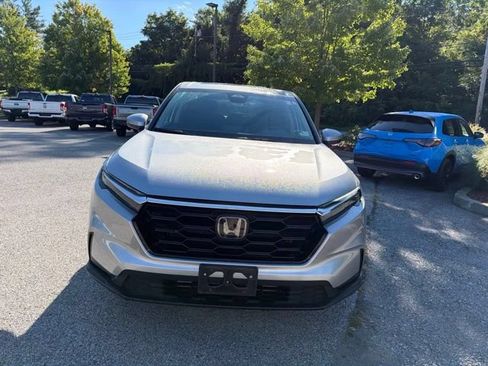 Used 2024 Honda CR-V EX image 16
