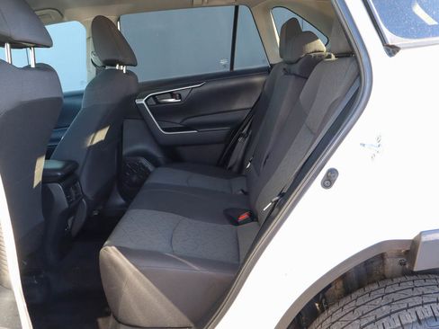 Used 2024 Toyota RAV4 XLE FWD image 8