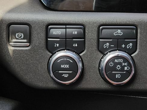 Used 2023 GMC Sierra 1500 Elevation w/ X31 Off-Road Package AWD/4WD image 25
