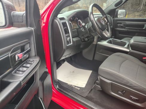 Certified 2021 RAM 1500 Classic Warlock w/ Luxury Group image 16