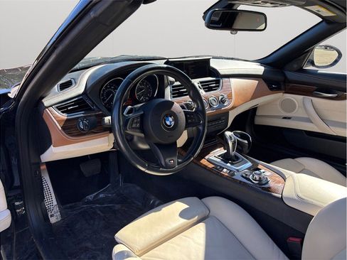 Used 2015 BMW Z4 sDrive35i image 6