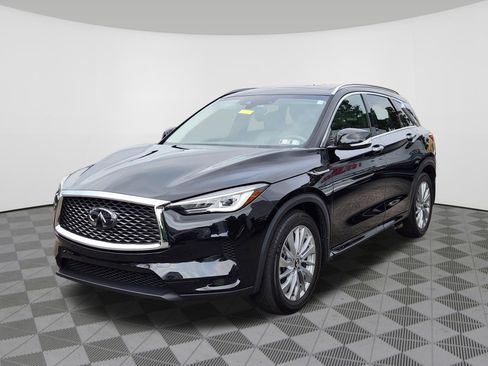 Used 2023 INFINITI QX50 Luxe AWD/4WD image 2