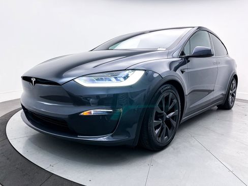 Used 2023 Tesla Model X image 12