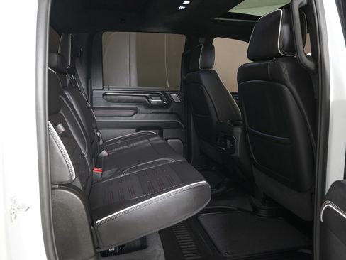 Used 2025 GMC Sierra 2500 AT4X AWD/4WD image 11