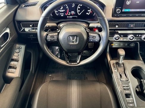 Used 2025 Honda Civic Sport image 19