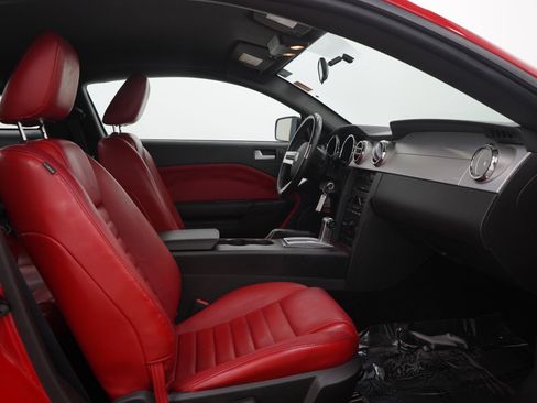 Used 2006 Ford Mustang GT Premium RWD image 11
