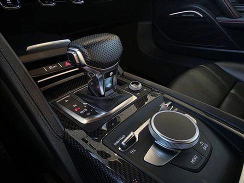 Used 2018 Audi R8 V10 plus image 23