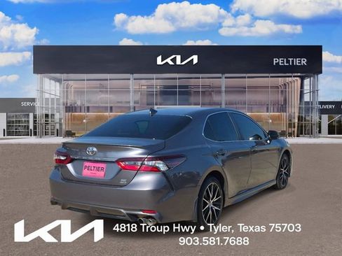 Used 2023 Toyota Camry SE w/ Cold Weather Package AWD/4WD image 6