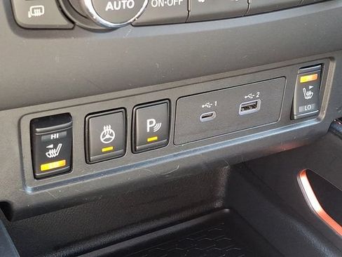 Used 2023 Nissan Frontier PRO-4X w/ Pro Convenience Package AWD/4WD image 24