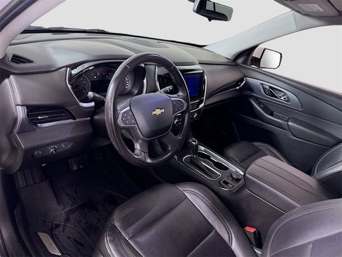Used 2020 Chevrolet Traverse Premier image 3