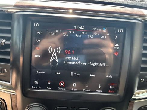 Used 2018 RAM 1500 Laramie w/ Convenience Group AWD/4WD image 21