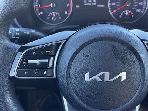 Used 2023 Kia Forte LXS image 22