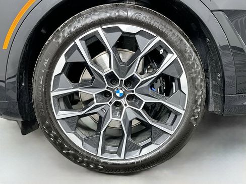 Used 2026 BMW X7 xDrive40i w/ M Sport Package image 23