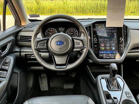 Used 2024 Subaru Crosstrek 2.5i Limited image 5